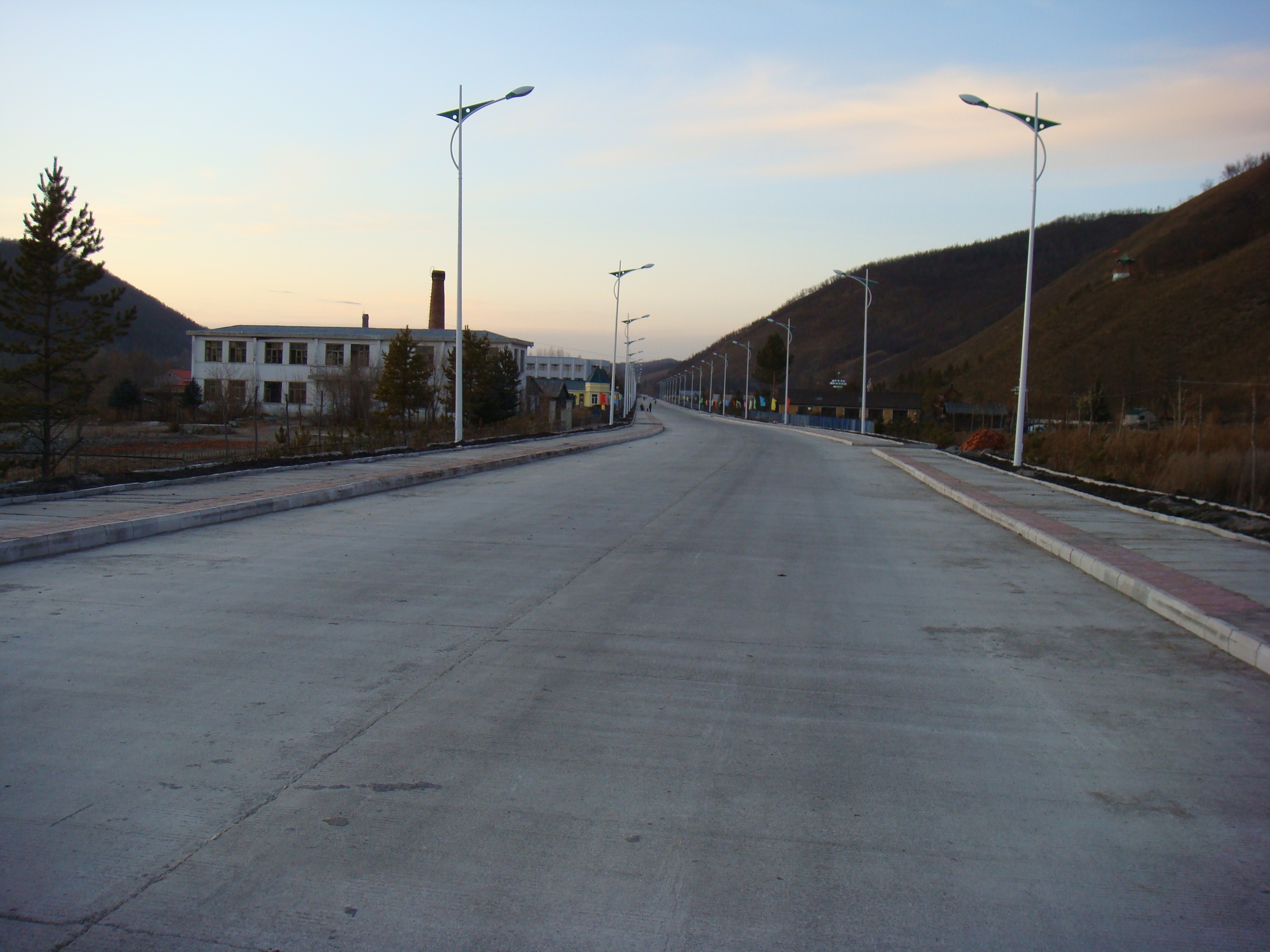 剛家屯-黑龍江省交界公路、中心村-查哈陽界公路等2013年度公路項目決算審計